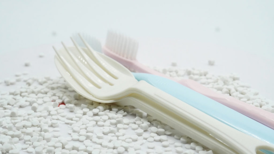 The embedding of CaCO3 powder into bio filler considerably reduces the material cost