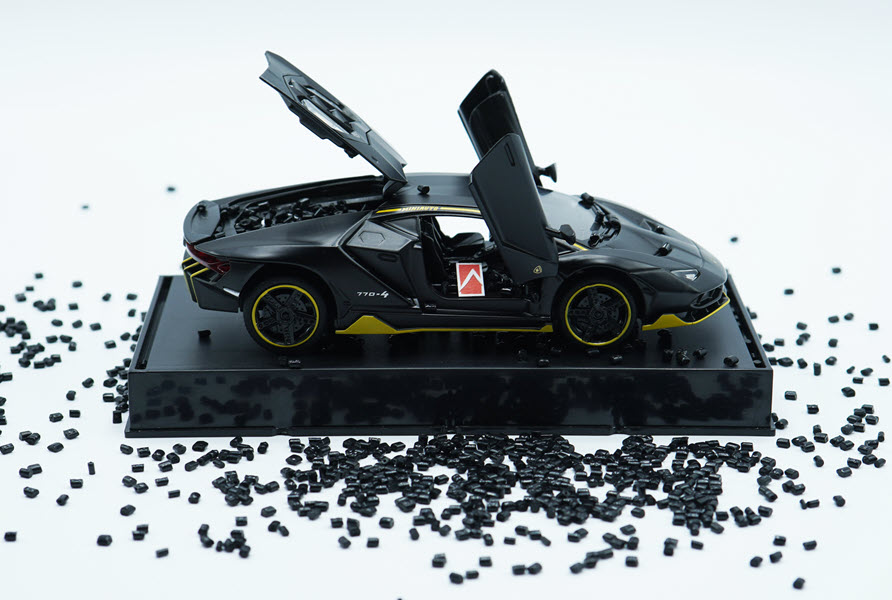 يدخل البلاستيك PP في صناعه السيارات