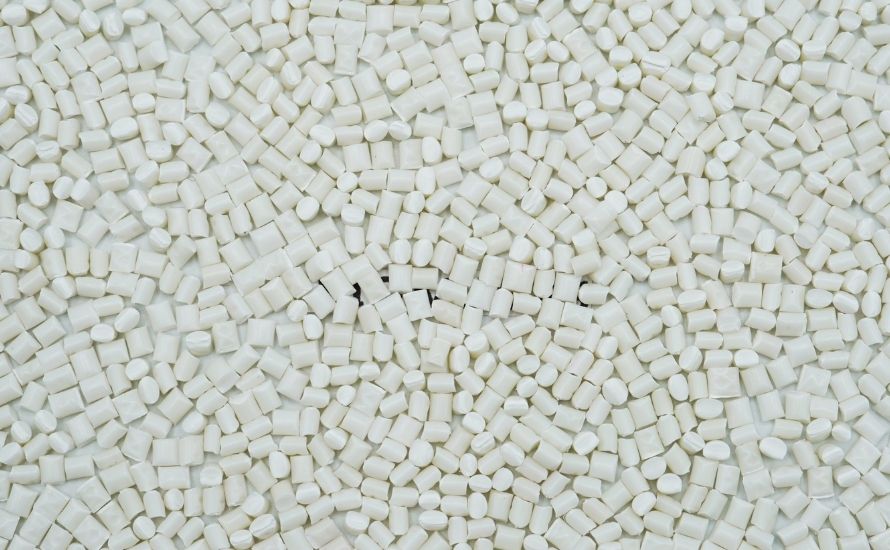 BiOMates 02, a biodegradable filler made from bio-resin and modified BaSO4, offers a sustainable solution that can positively influence plastic degradation time in water in the plastics industry