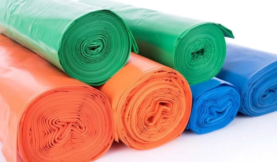 LLDPE (Linear Low-Density Polyethylene) is a type of polyolefin with a linear structure and short branches, offering high tensile strength, flexibility, and chemical resistance