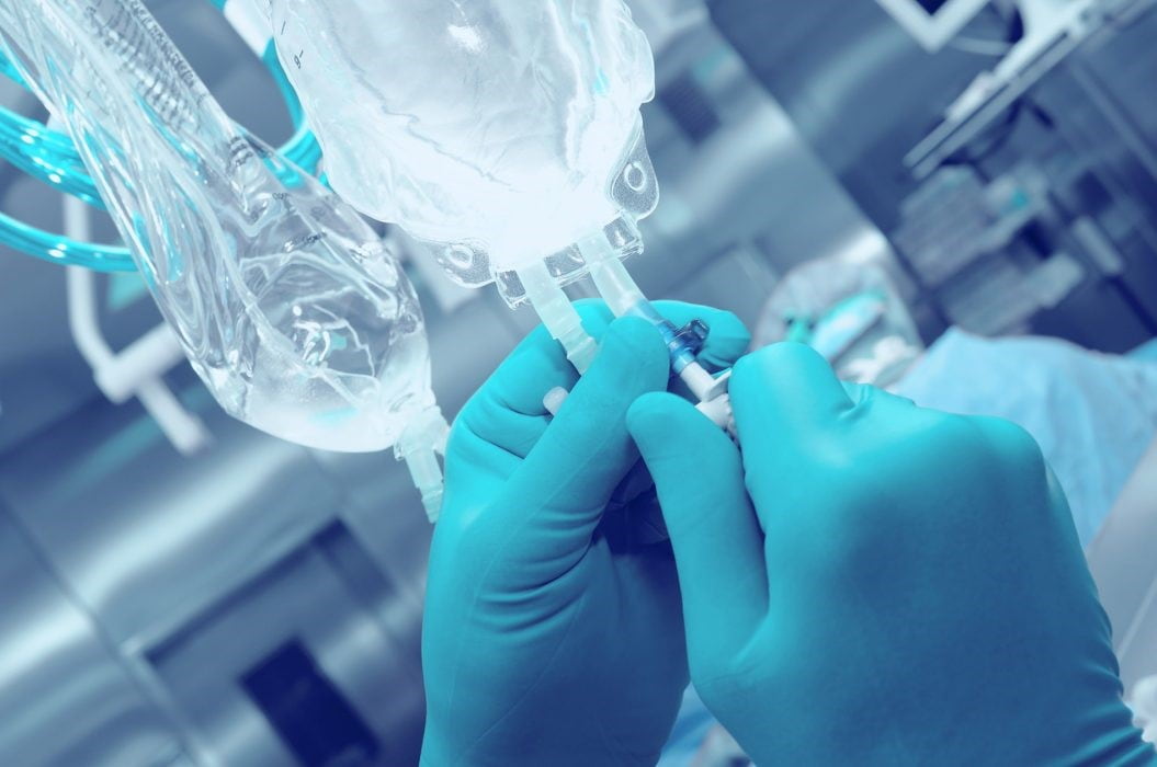 Using thermosetting plastic for medical and healthcare