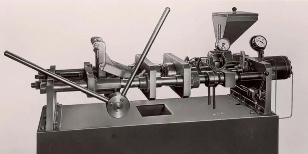 The first molding machine by brothers Isaiah and John Hyatt 