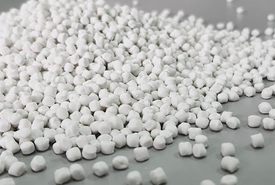 Incorporating PE Filler Masterbatch in LDPE manufacturing optimizes costs while improving product performance and quality