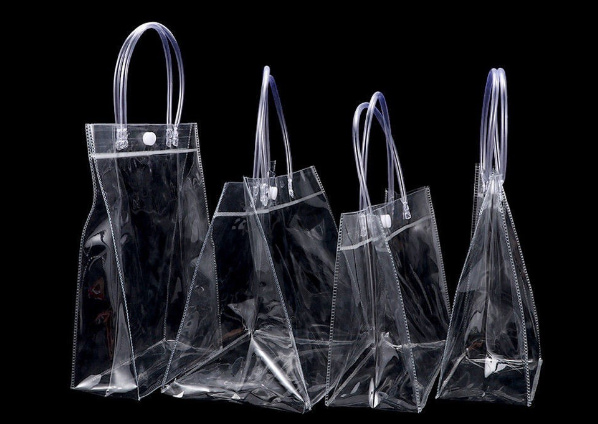 تساعد الخلطات الأولية المصنعين على تحقيق الخصائص والألوان التي يريدونها للحقيبة البلاستيكية دون استخدام الكثير من المواد الخام