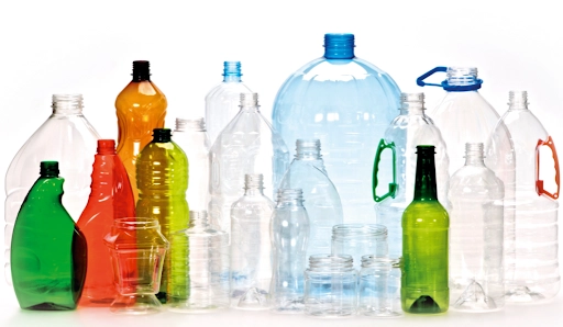 البولي إيثيلين عالي الكثافة (HDPE) هو نوع من البلاستيك عالي الكثافة يتميز بمتانته العالية بفضل كثافته العالية.